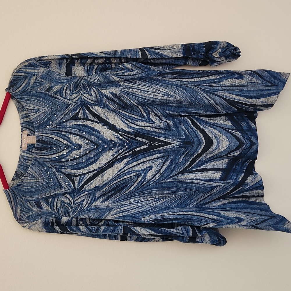 Women's blouse
